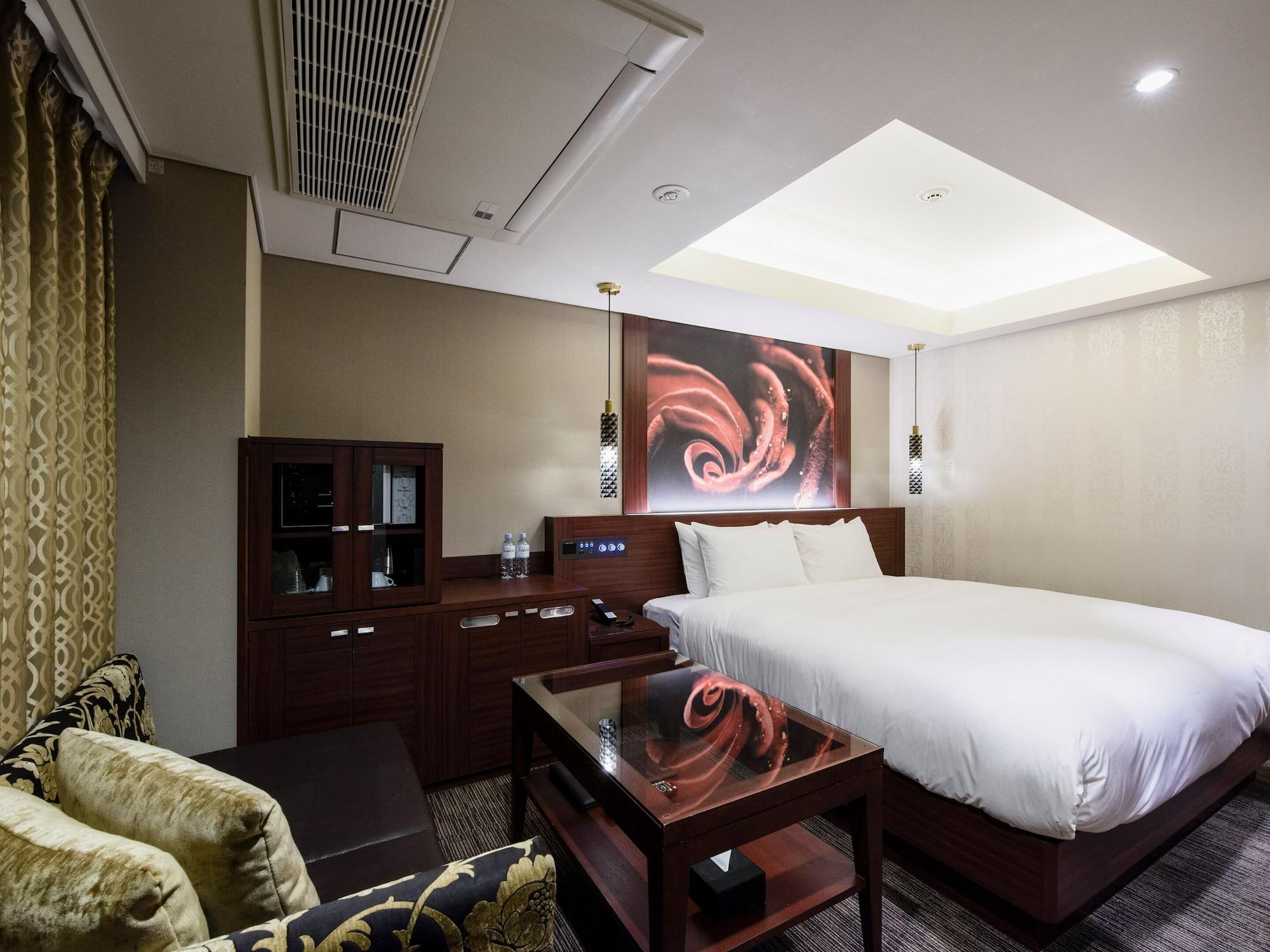 Meguroholic Hotel Tōkyō Extérieur photo